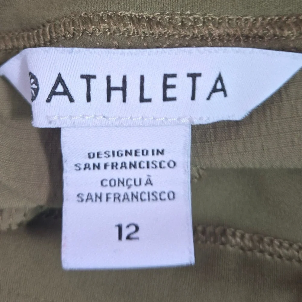 Athleta Women Green Cargo Pocket Zip Hiking Athletic Casual Shorts Size 12
